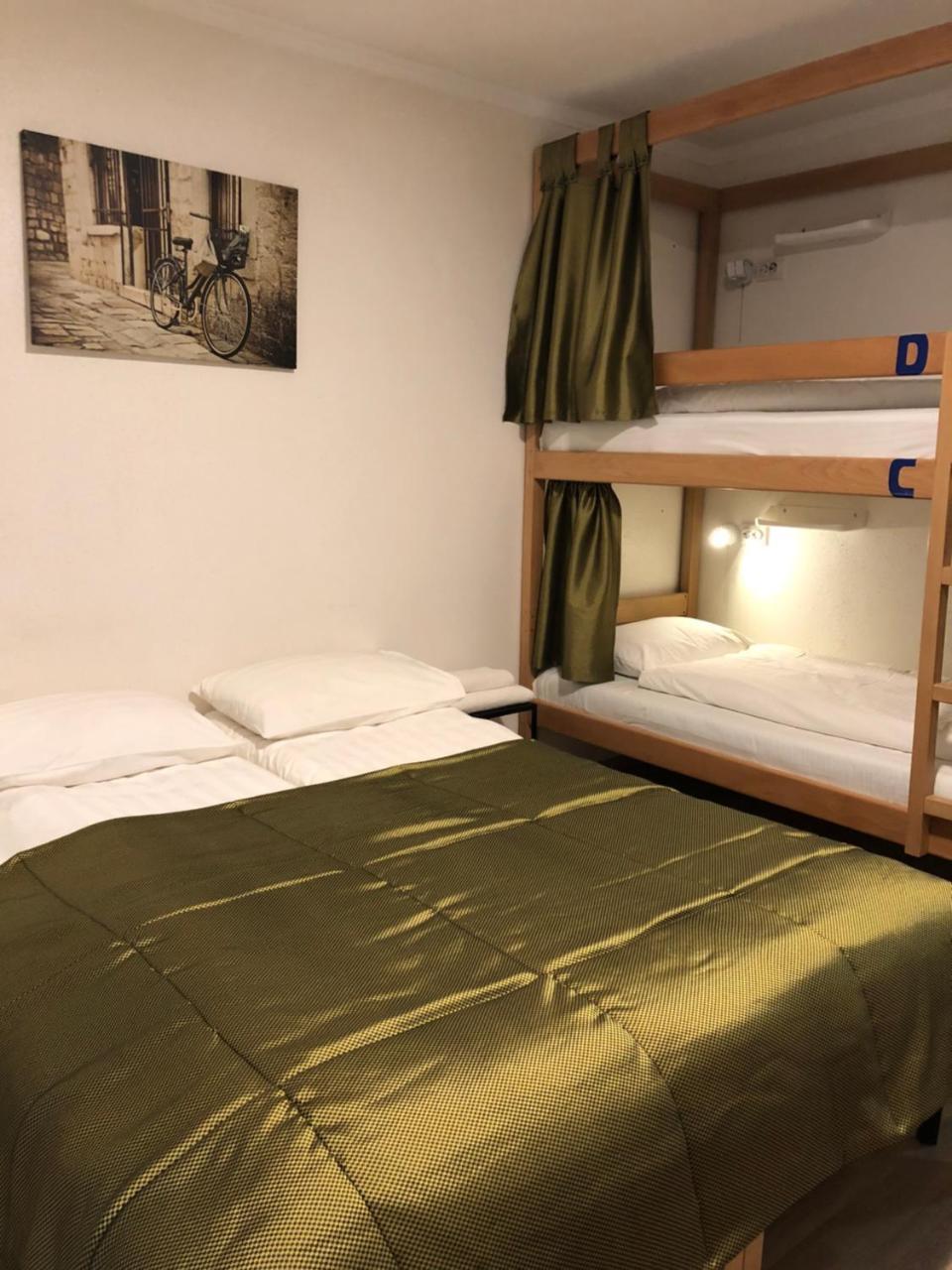 Gogol Mini Hotel Брест Екстер'єр фото